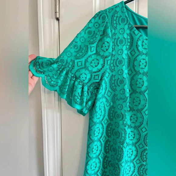 Jessica Howard Lace Emerald Shift Dress - Picture 4 of 6
